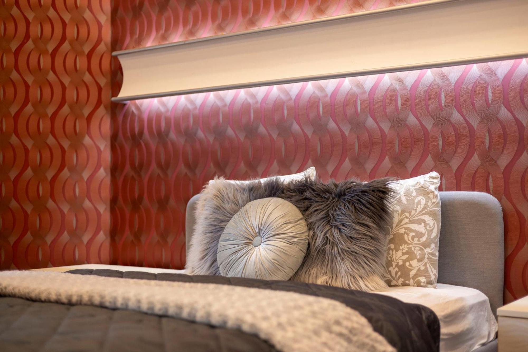 Luxury Royal Central Apartment By Prestige Homes Budapeste Exterior foto